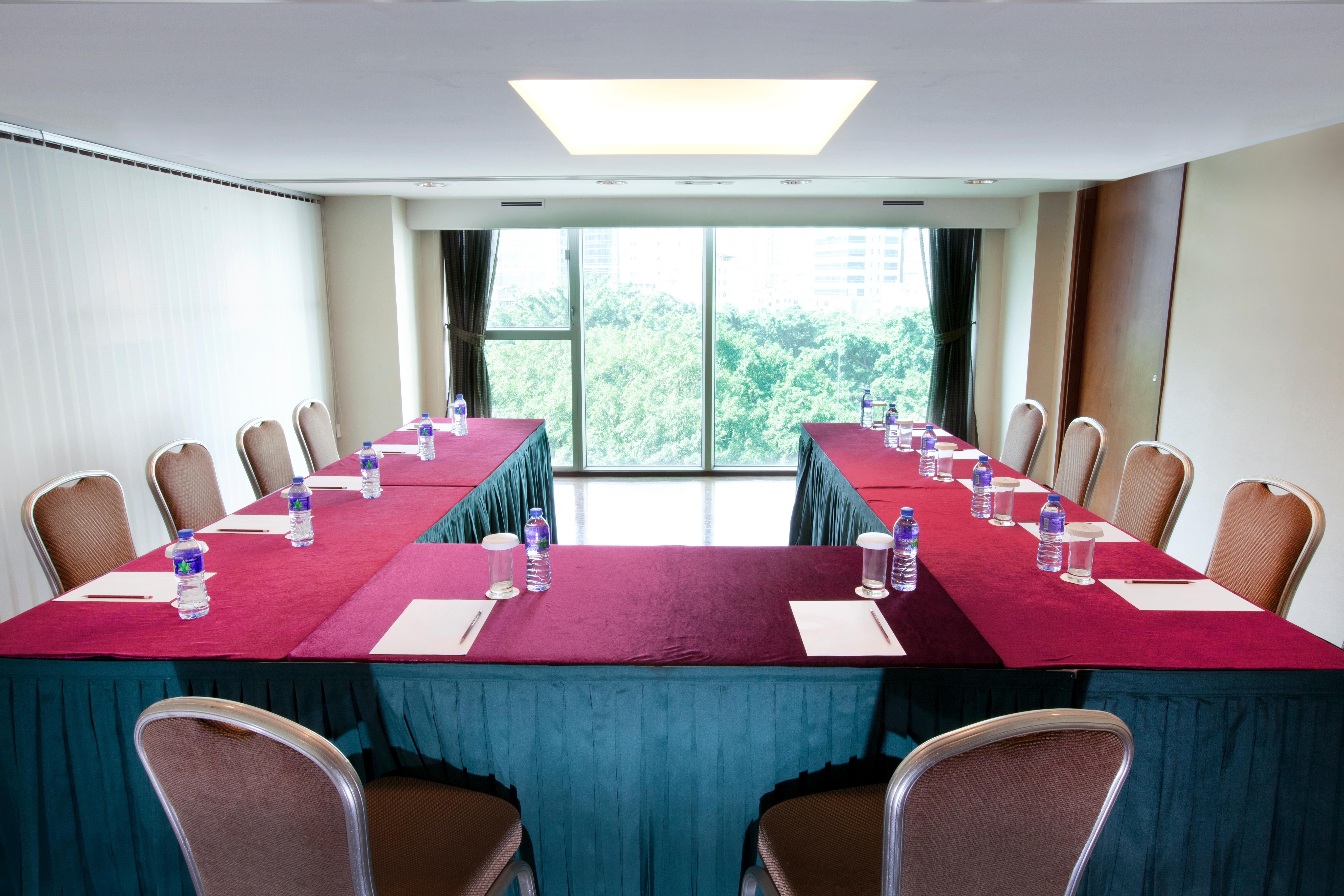 Silka Far East Hotel Hong Kong Exterior photo