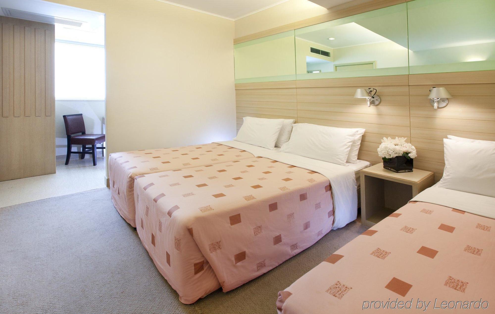 Silka Far East Hotel Hong Kong Exterior photo